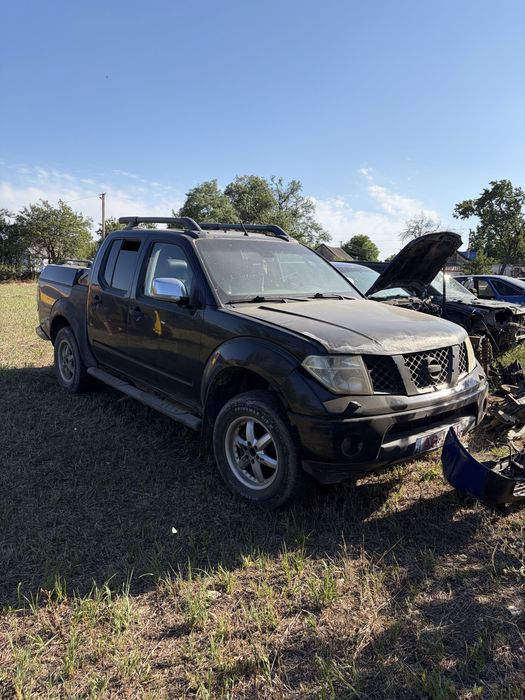 Верхня кришка кузова разборка  Nissan Navara D40 (кришка кузова)