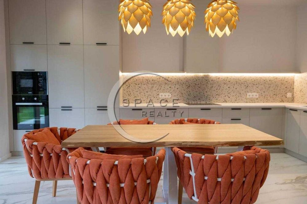 Продаж Будинку 360 м2 16сот КМ Riviera Village Лебедівка