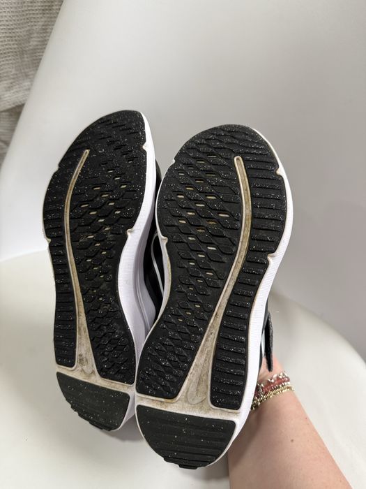 Кросівки nike 35