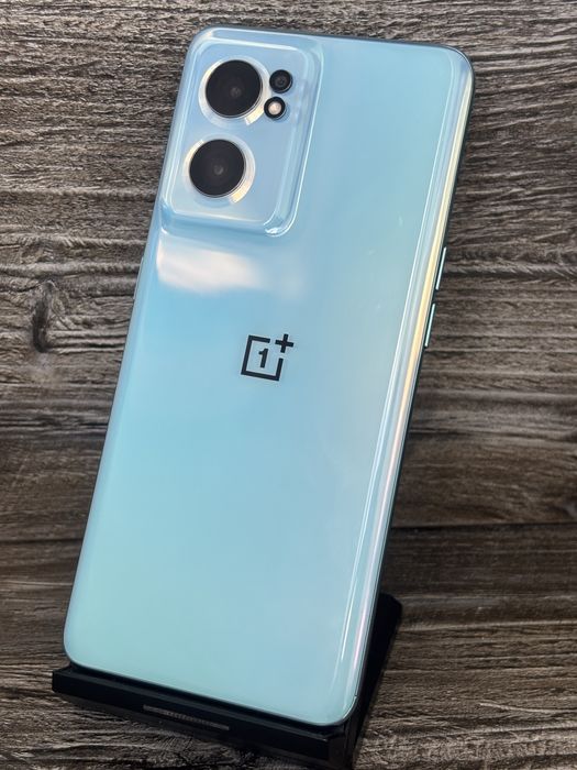 OnePlus CE 2 8/128gb новий