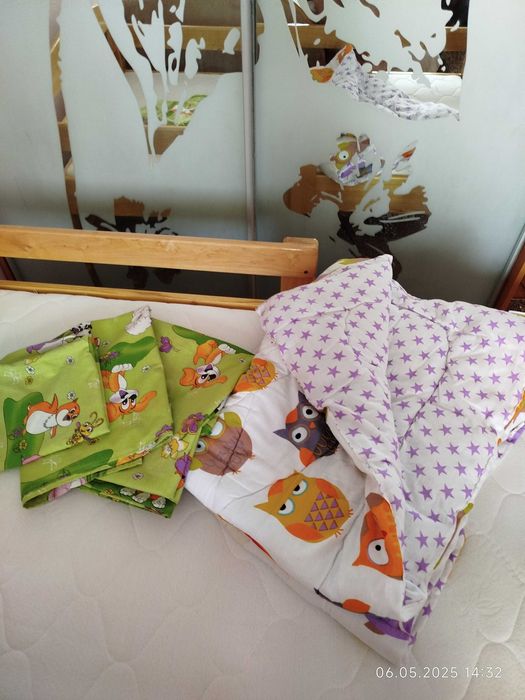 Продам дитяче ліжко, ручної роботи 150×90  (Тільки Самовивіз).