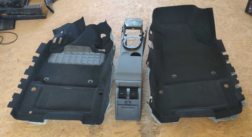 Салон WV Caddy Touran