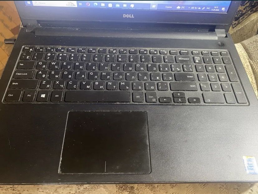 Ноутбук Dell Vostro 3558