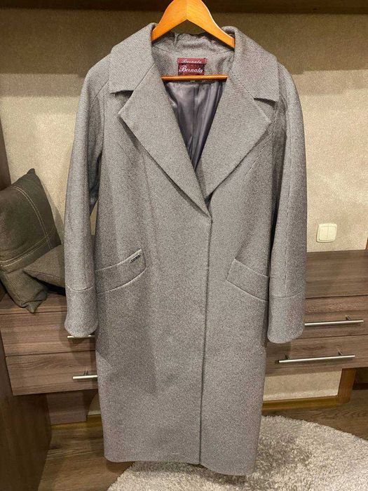 Пальто жіноче Bernata