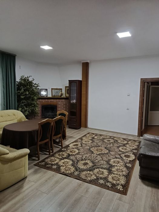 Продається квартира  площею 112 м. кв
