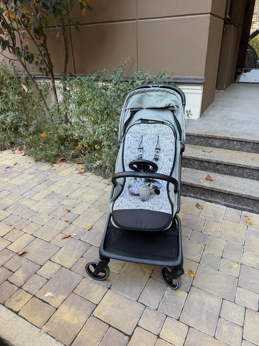 Прогулянкова коляска Easywalker Rockey L саітло-зелена
