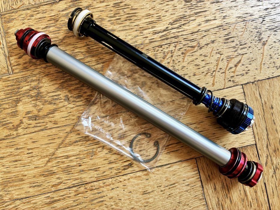Tłumik Mission Control do widelca Rock Shox Boxxer