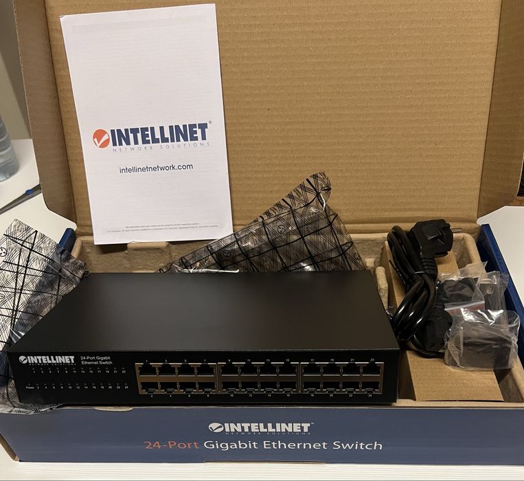 Switch INTELLINET 561273