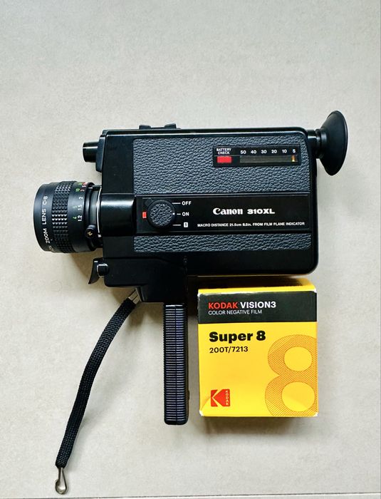 Câmera Cânon 310 XL  ( super 8) + bobine Kodak vision3 200T