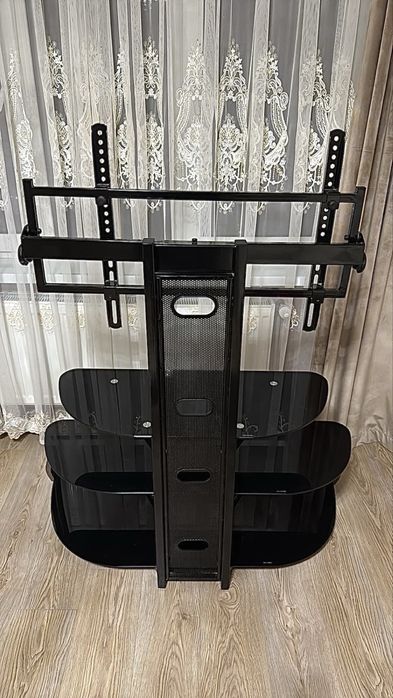 Тумба для телевізора, універсальна