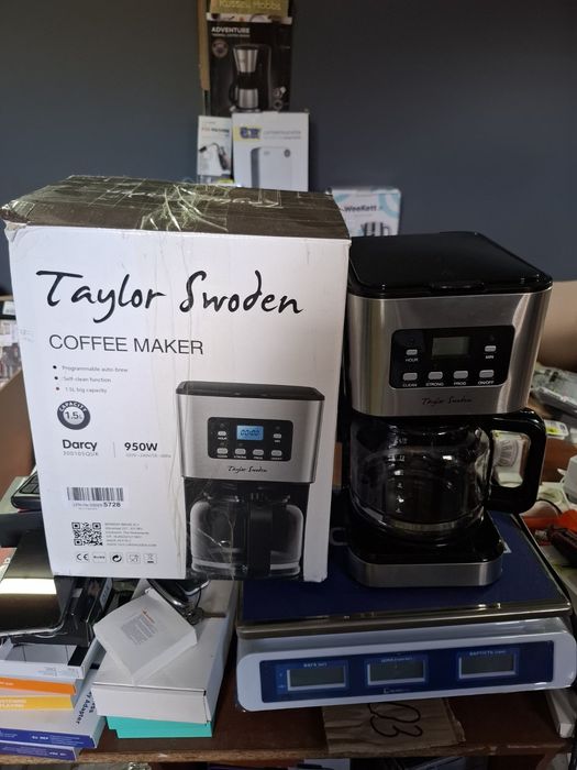Кавоварка Taylor Swoden Darcy 950 Вт з таймером, фільтр-кавоварка об'ємом 1,5 л, 12 чашок, автоматичне вимкнення
