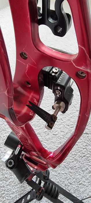 Łuk bloczkowy tarczowy HOYT XT2000 pro series