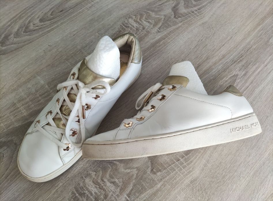 Białe sneakersy Michael Kors 39