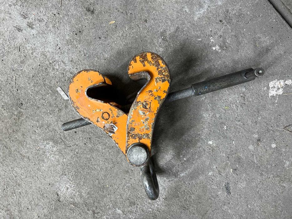 Uchwyt klamrowy do dwuteowników belek zacisk dźwigara chwytak