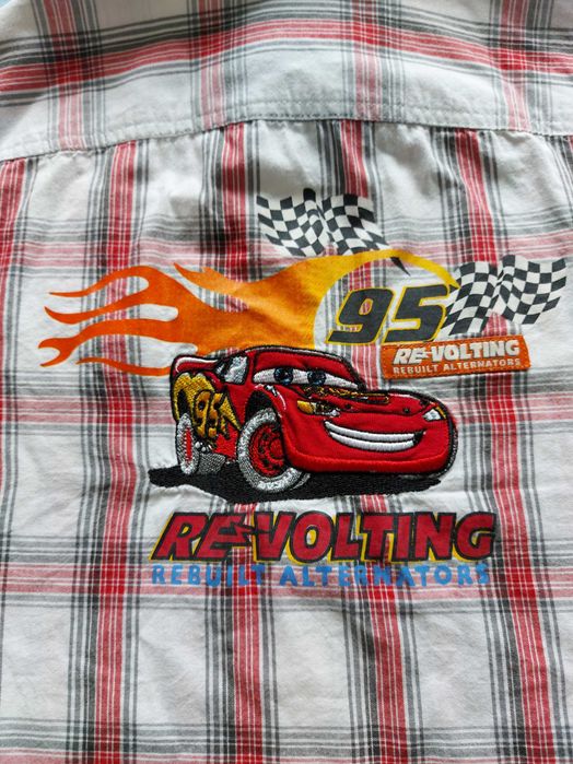 Camisa disney cars como nova