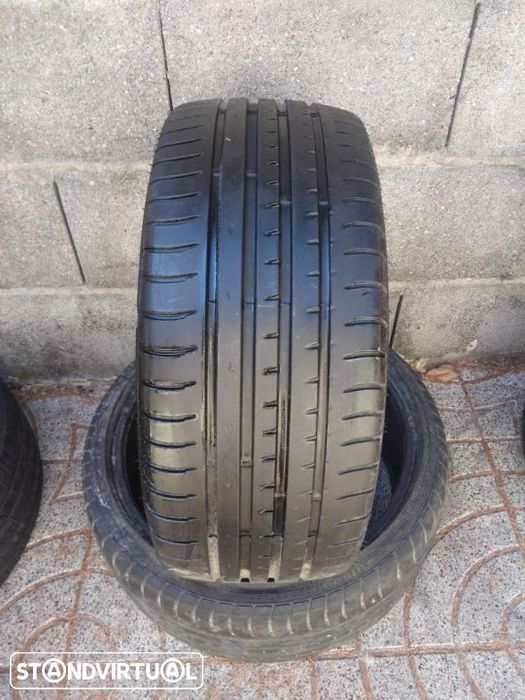 Ref 052 // 2 Pneus 225/35/19´ Accelera 88y XL