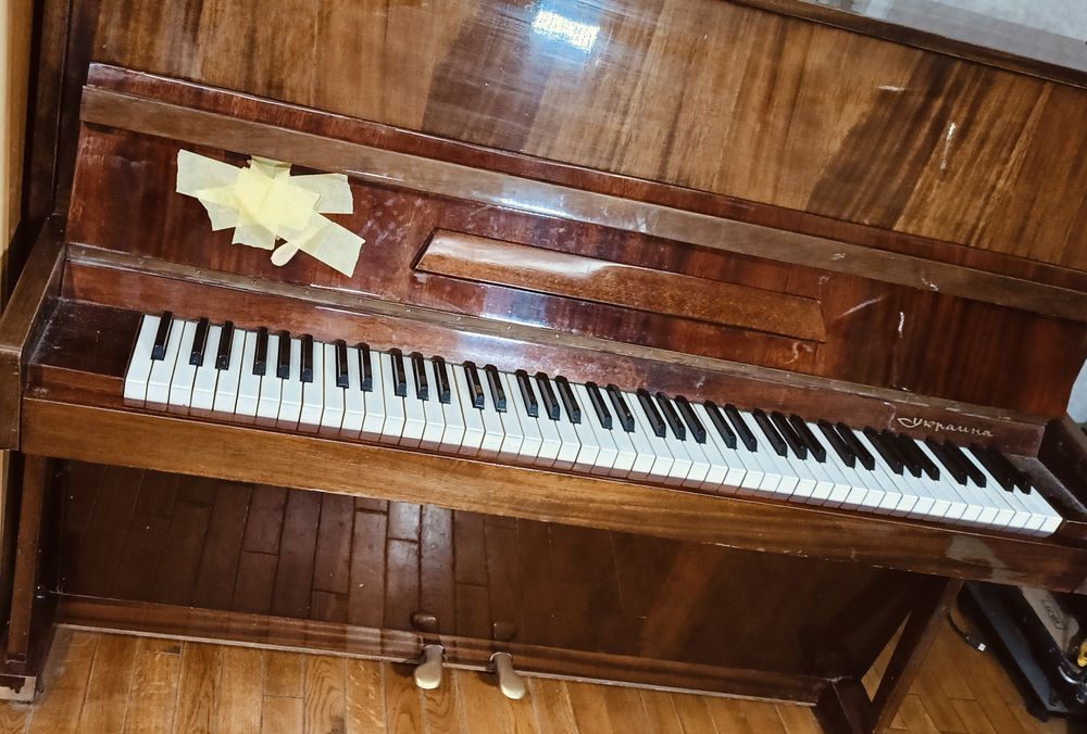 БЕЗКОШТОВНО!!! Віддам фортепіано б/в