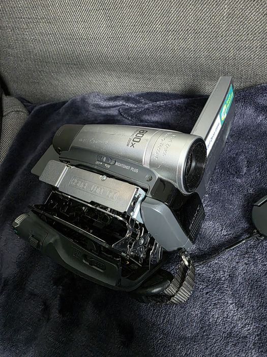 Kamera MiniDV Sony DCR-HC27E | Carl Zeiss | Retro Vibe