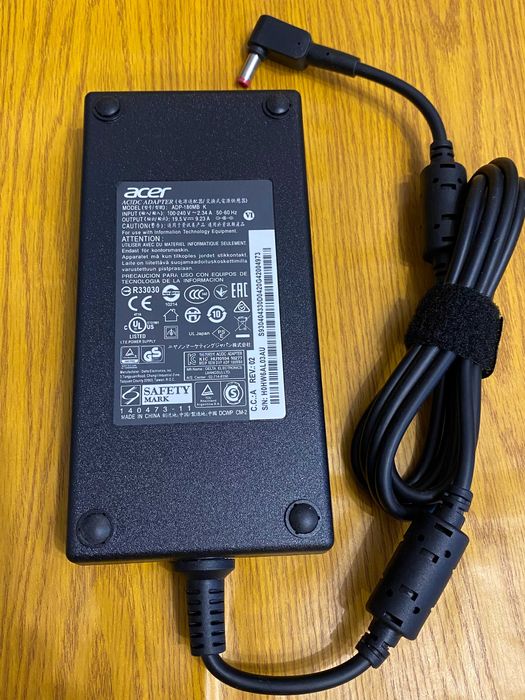 Блок питания для ноутбука  Acer 19.5V 9.23A 135 W 5.5*1.7 Slim