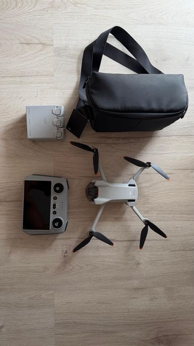 Dji mini 3 fly more combo + Dji RC