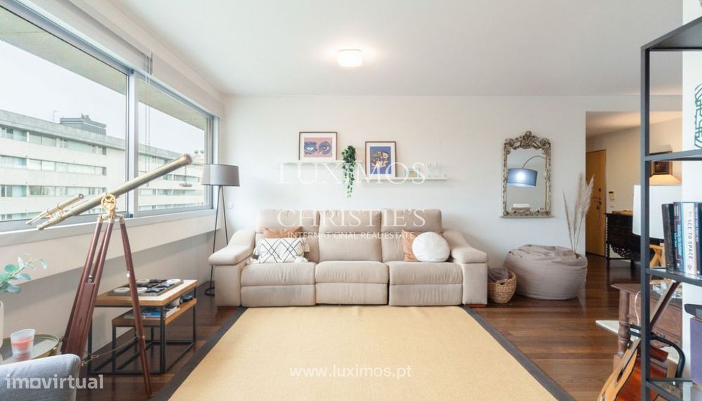 Apartamento T2, para arrendamento, na Boavista, Porto