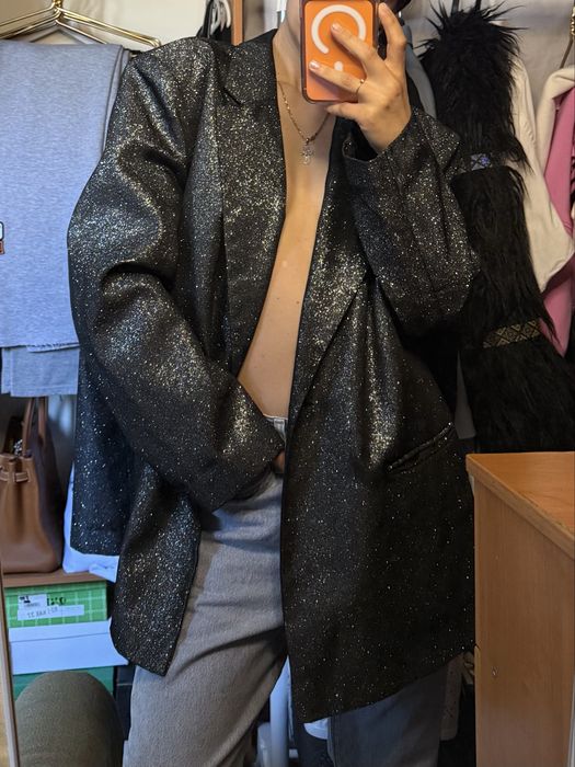 Нереально крутий піджак із колаборації Rita Ora × Primark