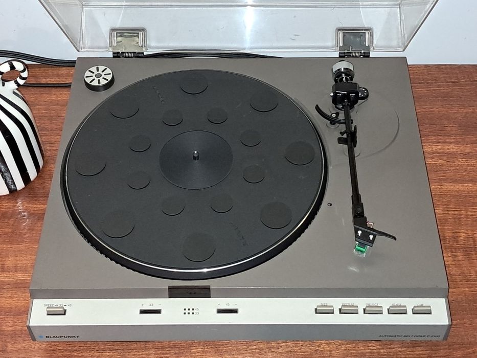 Giradiscos Blaupunkt P-2100