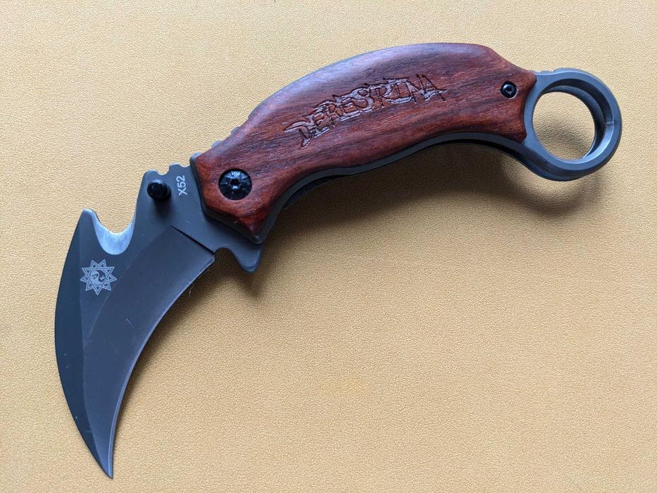 Ніж Karambit. складний ніж керамбіт