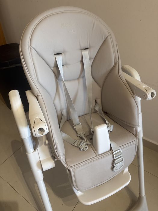 Cadeirinha de refeição