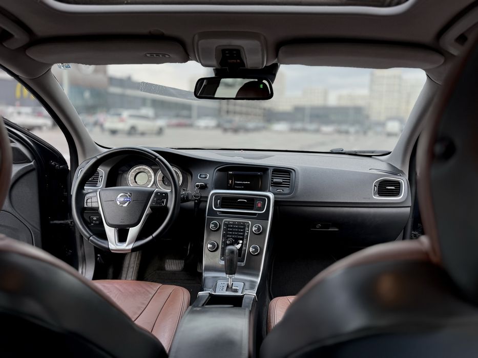 Volvo S60 2011 / 2,5T