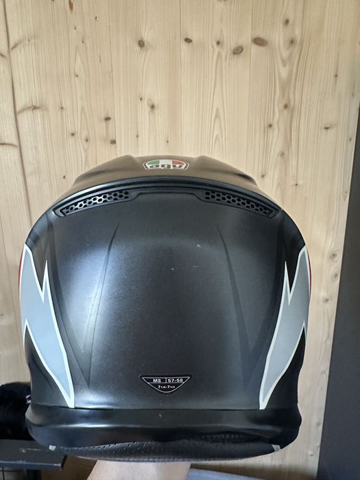 M-ка AGV k6 шолом шлем
