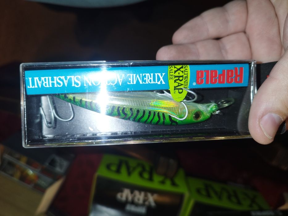 Amostras de pesca rapala