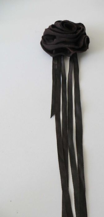 Alfinete c/ roseta, original Moda Paris