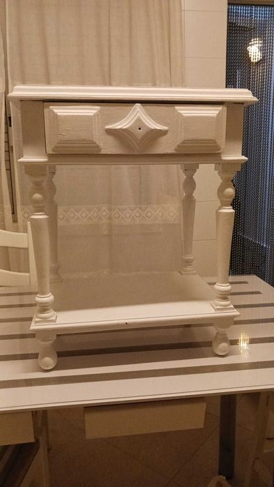 Vendem-se Mesinhas de cabeceiras