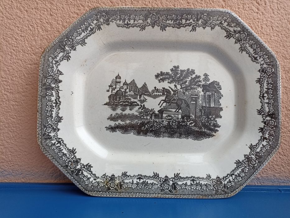 Travessa oitavada Sacavém motivo Estatua