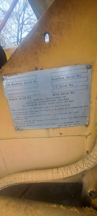 Koparko ladowarka jcb 3c lyzka przednia