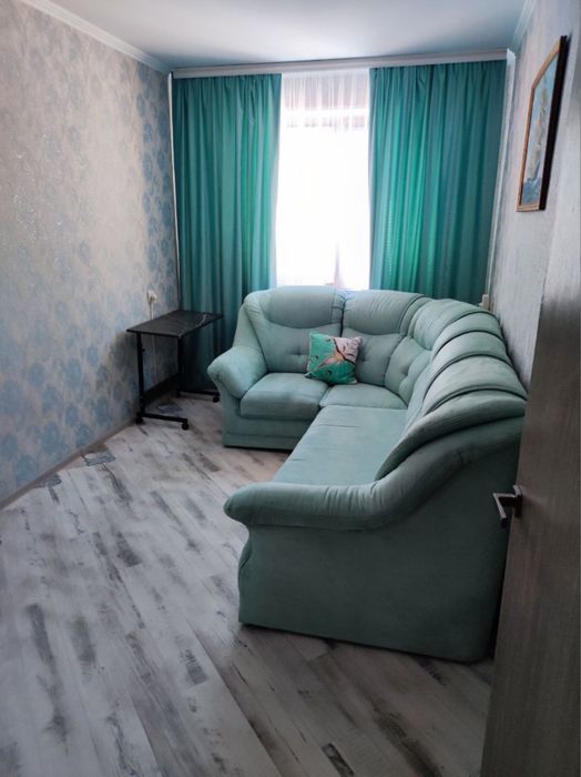 Продам 2х ком квартиру на Коммунаре с ремонтом!