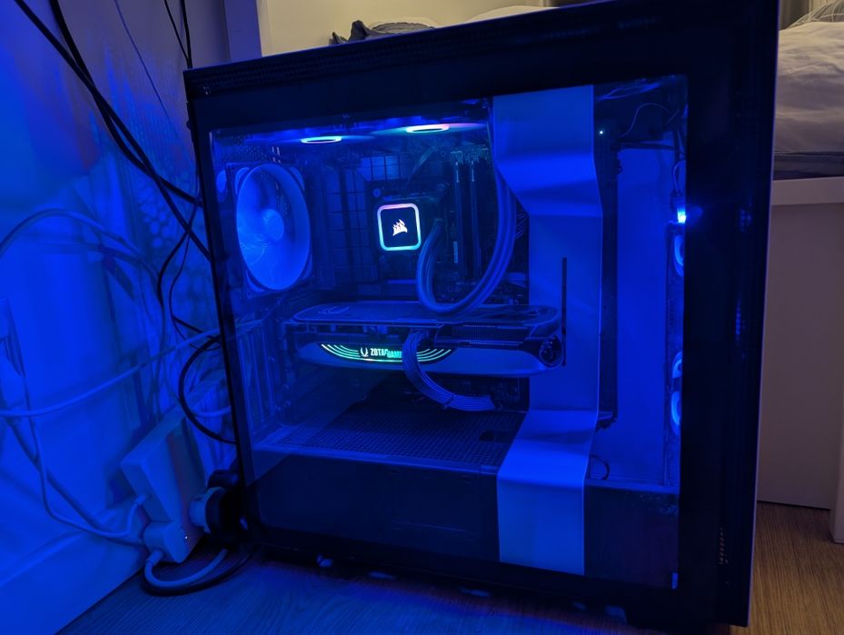 Komputer Gamingowy RTX 4070 ti / i5-13600KF / 32GB RAM /  + Akcesoria