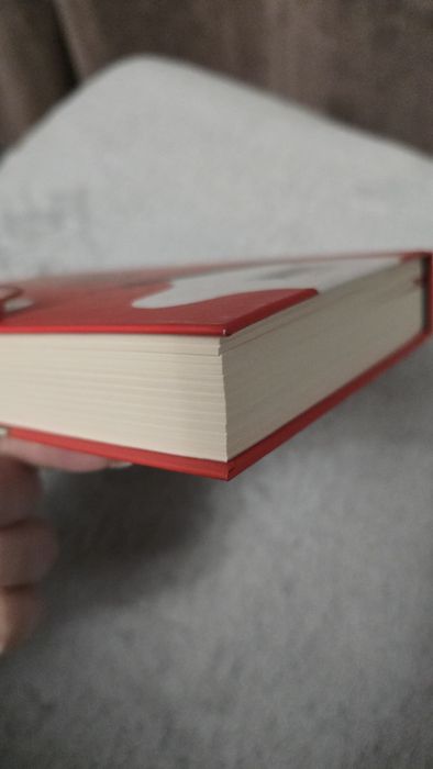 «Кондитерка-втікачка» Луїз Міллер