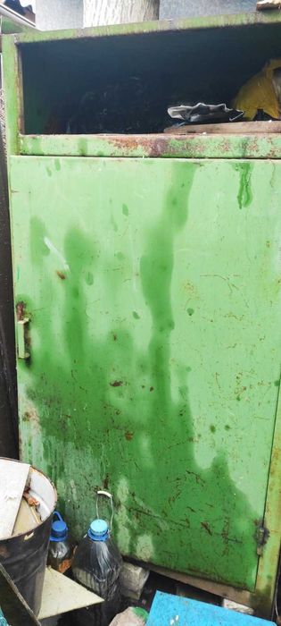 Шкаф, ящик залізний для інструментів герметичний