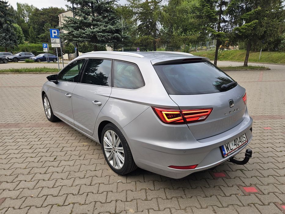 Wynajem, Wypożyczalnia samochodów, automat, Hak, Kraków