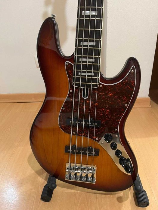 Contrabaixo V7 Marcos Miller