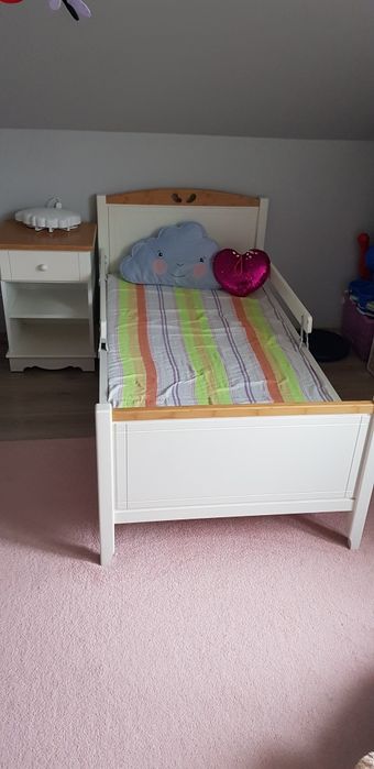 Łóżko z szafką nocną