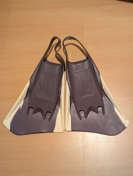 Pés de Pato/ Fins GT Round Blade - Tamanho ML