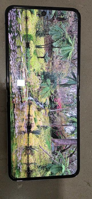 Samsung Galaxy Flip 5