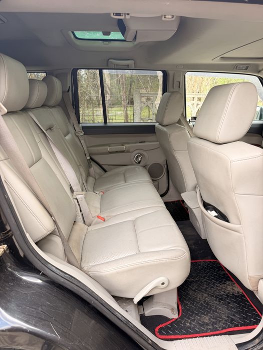 Jeep Commander 3.0 дизель автомат 4*4