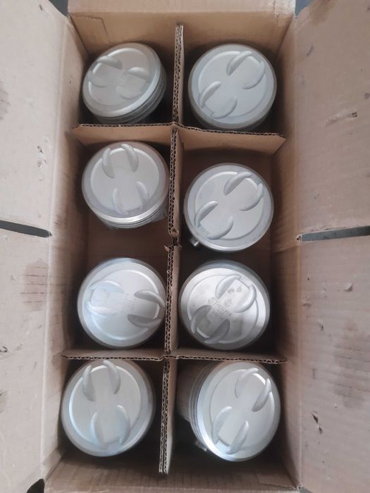 Silnik Chevrolet 5,7 komplet tłoków i pierścieni standard