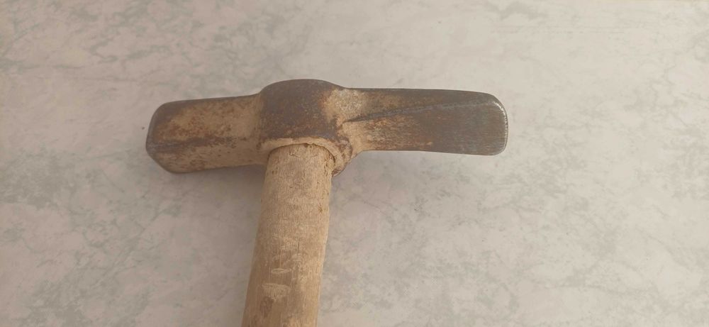 Martelo de Pedreiro Com Cabo
