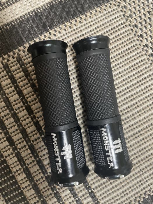 Продам Гріпси Monster
