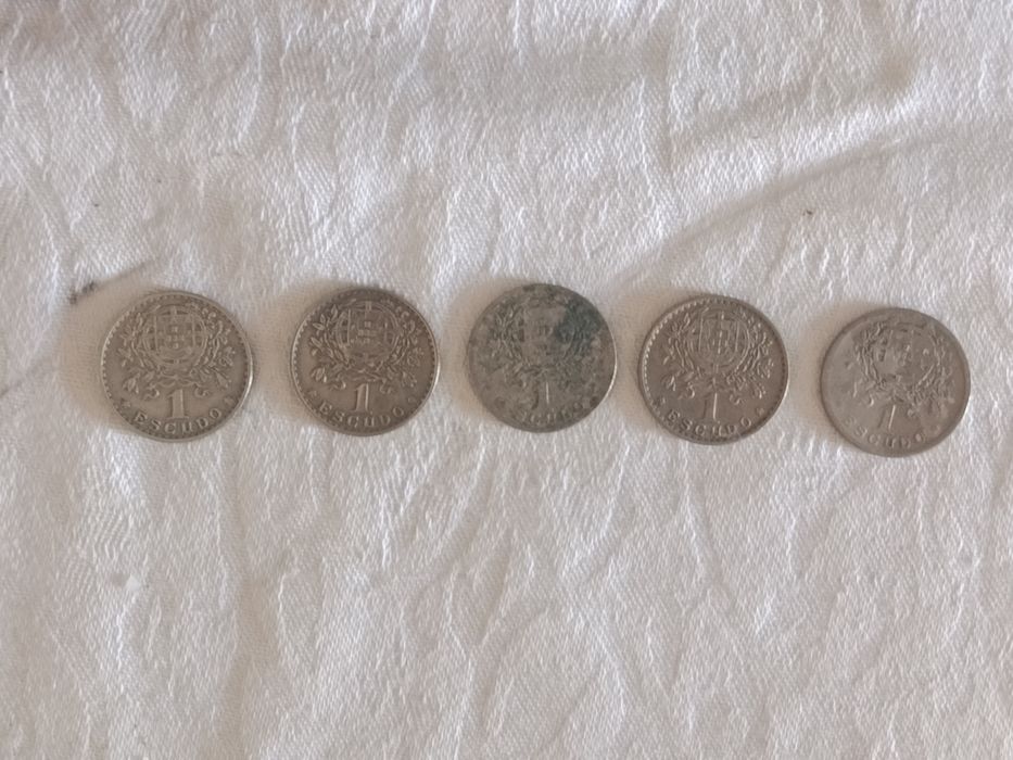 30 Moedas monarquia e república